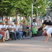 "Street dance (Kiasma/Helsinki)" by Jean-Pierre Dalbéra, licensed under CC BY 2.0, Link: http://www.flickr.com/photos/dalbera/2752085905